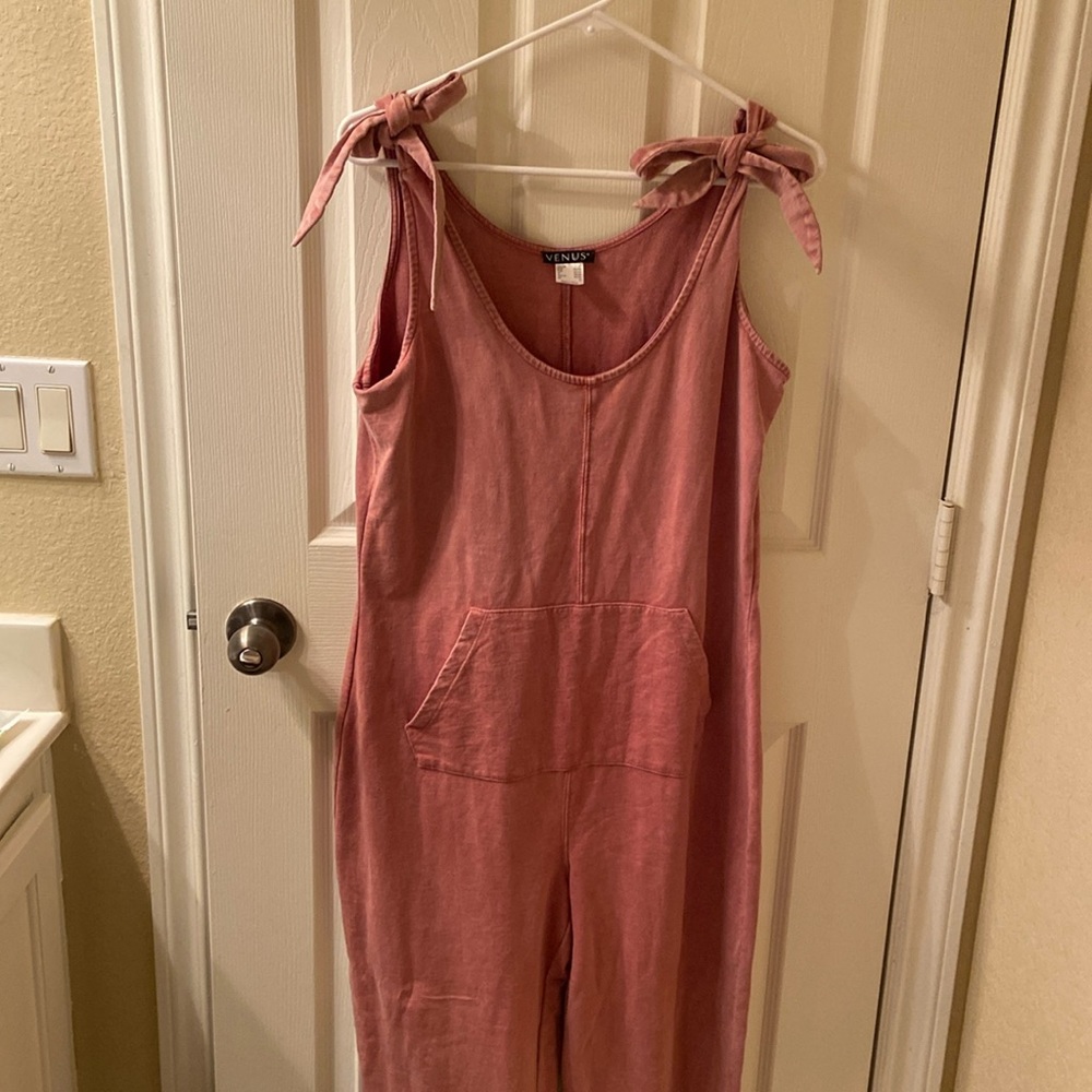 Cute overalls tee shirt material no stains or tears